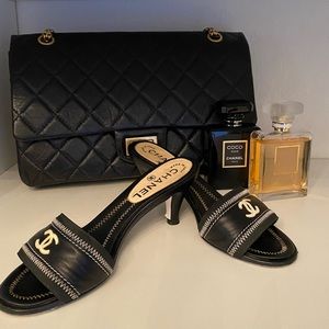 Authentic Chanel Sandals Mules CC logo leather size 6 Vintage
